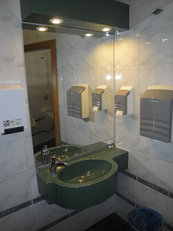 Hotel Trinity Olomouc Bagian luar foto