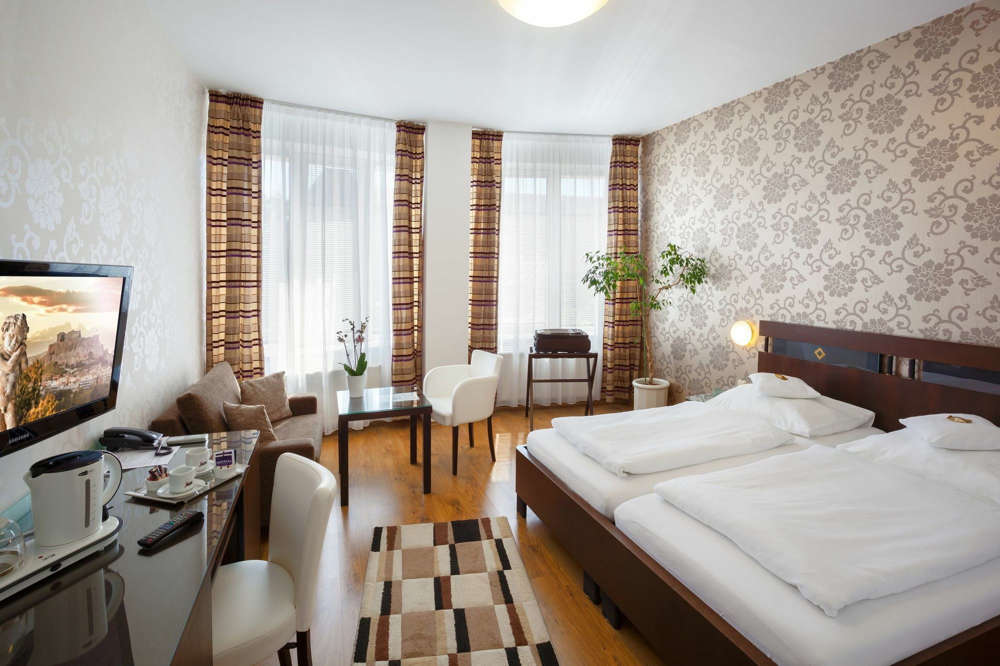Hotel Trinity Olomouc Bagian luar foto