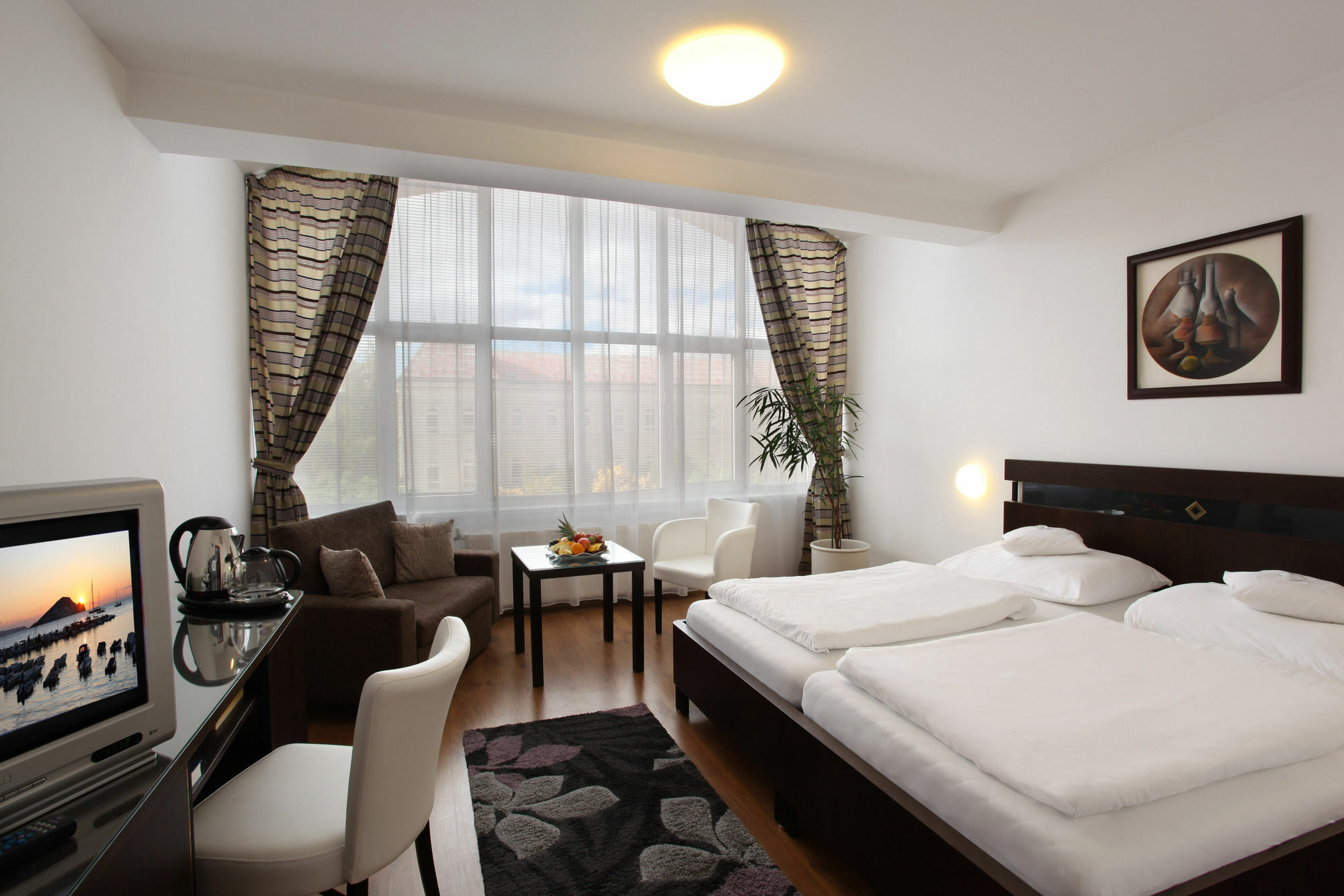 Hotel Trinity Olomouc Bagian luar foto